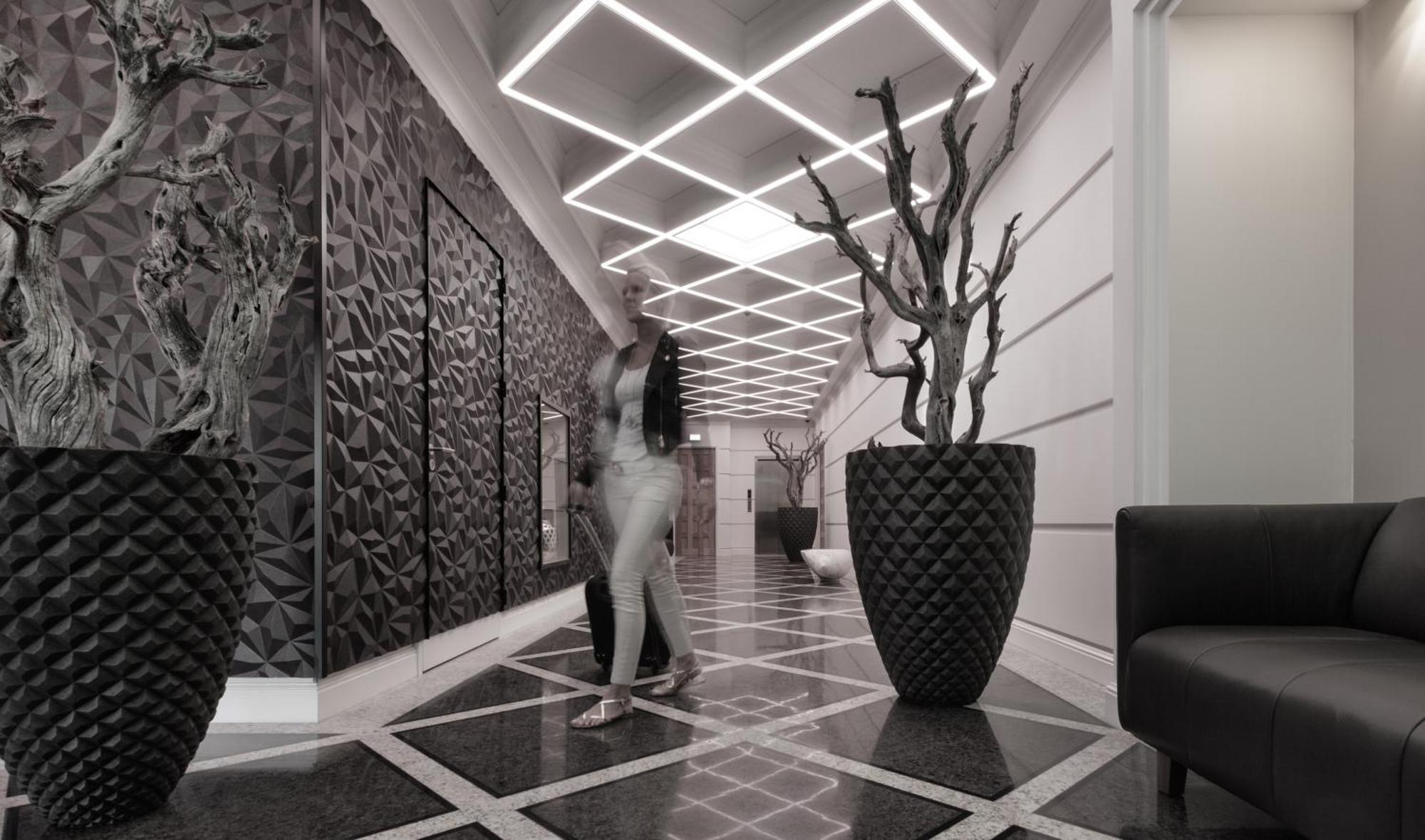 רורמונד Hotel Dux מראה חיצוני תמונה