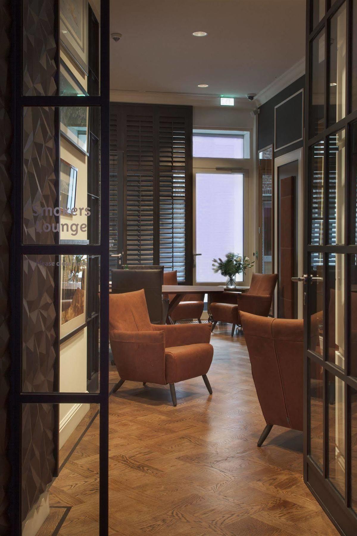 רורמונד Hotel Dux מראה חיצוני תמונה