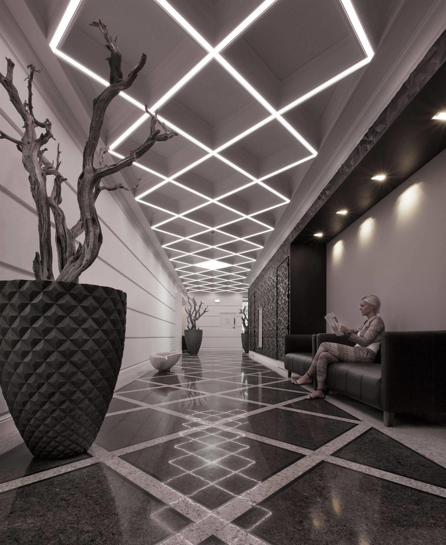 רורמונד Hotel Dux מראה חיצוני תמונה